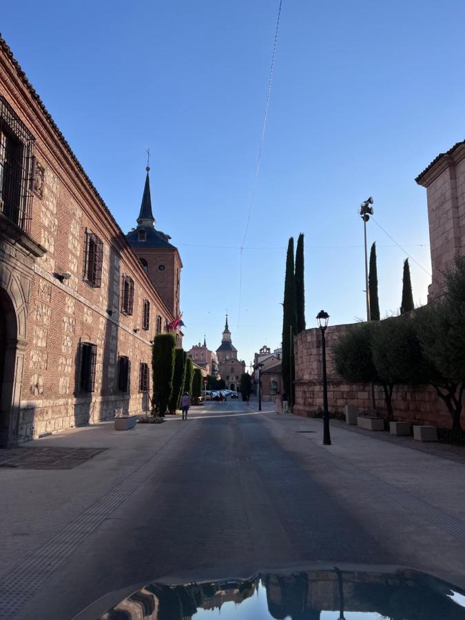 Sonar En La Plaza Cervantes 2 الكالا ذي إِناريس المظهر الخارجي الصورة